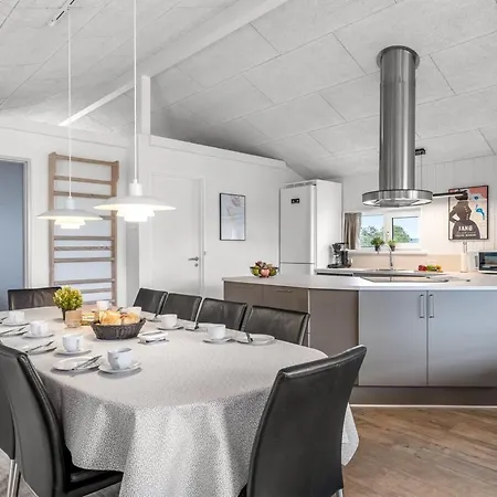 Alli - 800m From The Sea By Interhome Vakantiehuis
